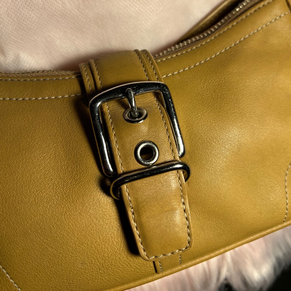 COACH Demi Baguette Leather Shoulder Bag in Tan - Y2K Mini Hobo Bag - Picture 4 of 15